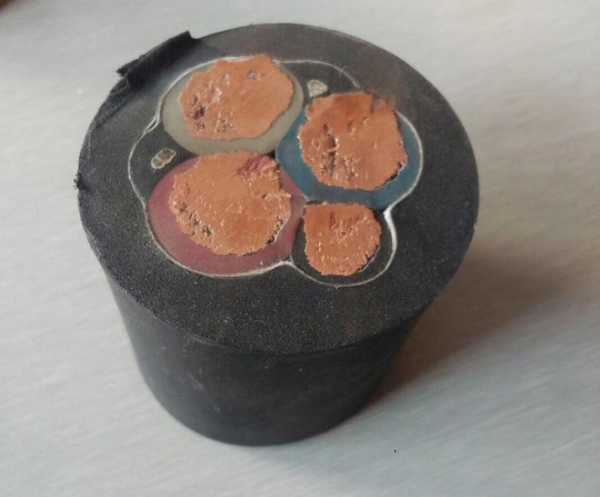 常見的導致橡套電纜出現外觀缺陷的原因是什么.jpg